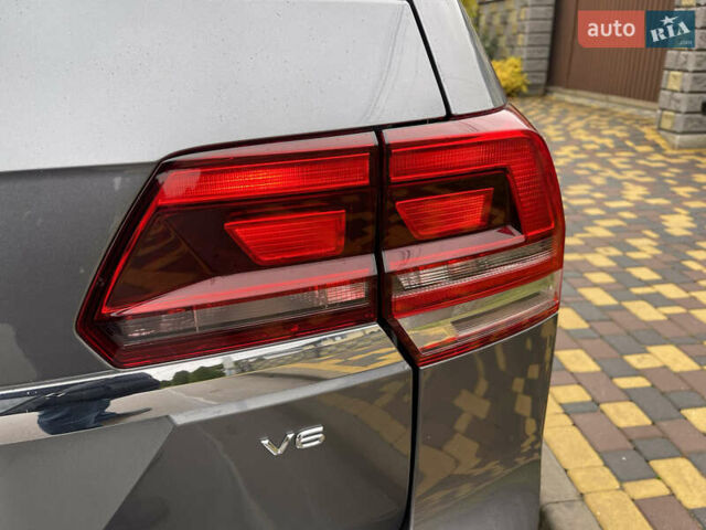 Серый Фольксваген Atlas, объемом двигателя 3.6 л и пробегом 74 тыс. км за 18999 $, фото 29 на Automoto.ua