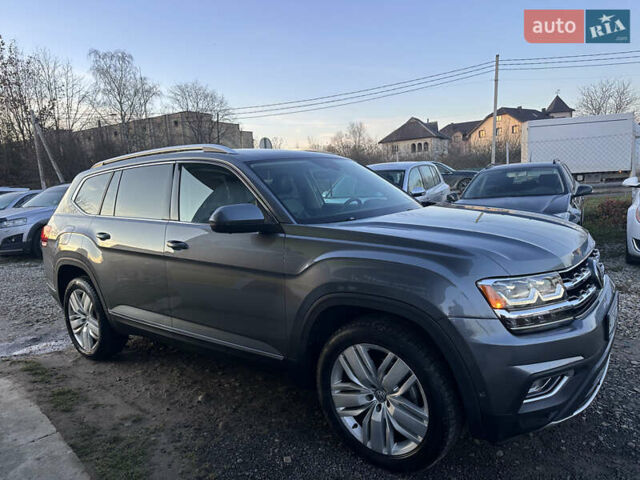 Серый Фольксваген Atlas, объемом двигателя 3.6 л и пробегом 143 тыс. км за 24300 $, фото 3 на Automoto.ua
