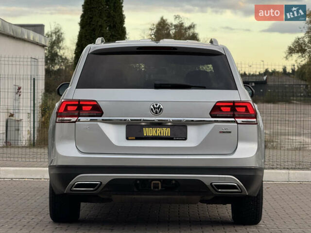 Серый Фольксваген Atlas, объемом двигателя 3.6 л и пробегом 129 тыс. км за 21900 $, фото 9 на Automoto.ua