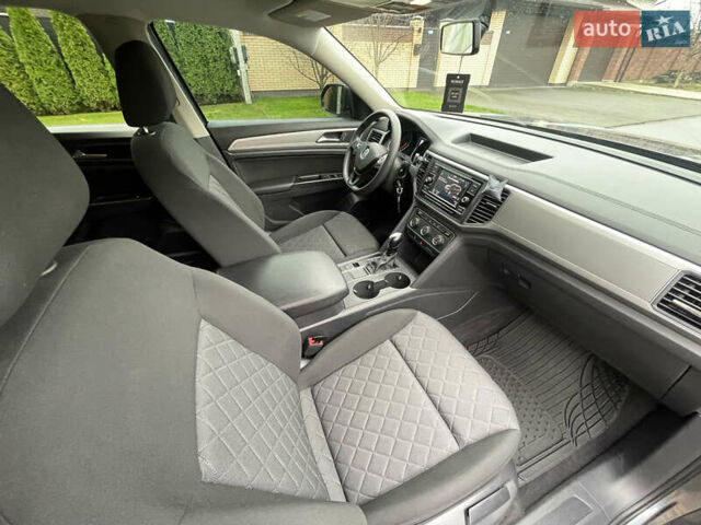 Серый Фольксваген Atlas, объемом двигателя 3.6 л и пробегом 74 тыс. км за 18999 $, фото 35 на Automoto.ua