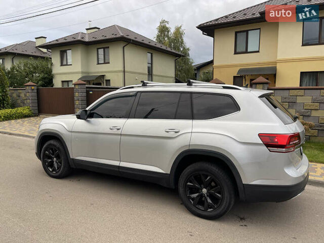 Серый Фольксваген Atlas, объемом двигателя 3.6 л и пробегом 87 тыс. км за 22900 $, фото 20 на Automoto.ua