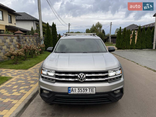 Серый Фольксваген Atlas, объемом двигателя 3.6 л и пробегом 87 тыс. км за 22900 $, фото 6 на Automoto.ua