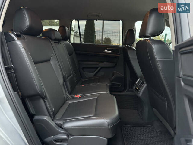 Серый Фольксваген Atlas, объемом двигателя 3.6 л и пробегом 129 тыс. км за 21900 $, фото 39 на Automoto.ua