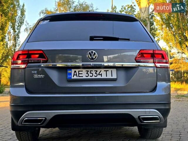 Сірий Фольксваген Atlas, об'ємом двигуна 3.6 л та пробігом 113 тис. км за 19999 $, фото 22 на Automoto.ua