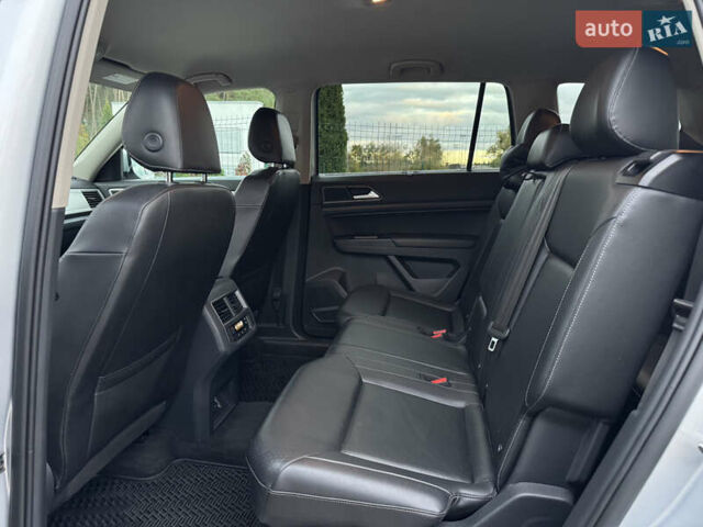 Серый Фольксваген Atlas, объемом двигателя 3.6 л и пробегом 129 тыс. км за 21900 $, фото 33 на Automoto.ua