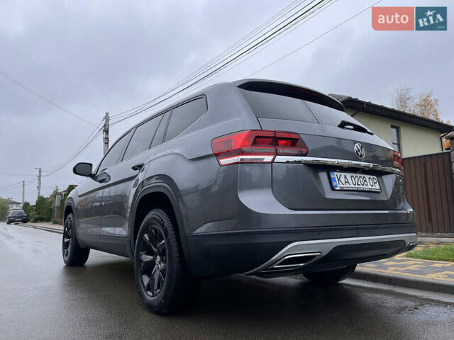 Серый Фольксваген Atlas, объемом двигателя 3.6 л и пробегом 74 тыс. км за 18999 $, фото 18 на Automoto.ua