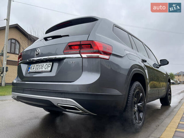 Серый Фольксваген Atlas, объемом двигателя 3.6 л и пробегом 74 тыс. км за 18999 $, фото 13 на Automoto.ua