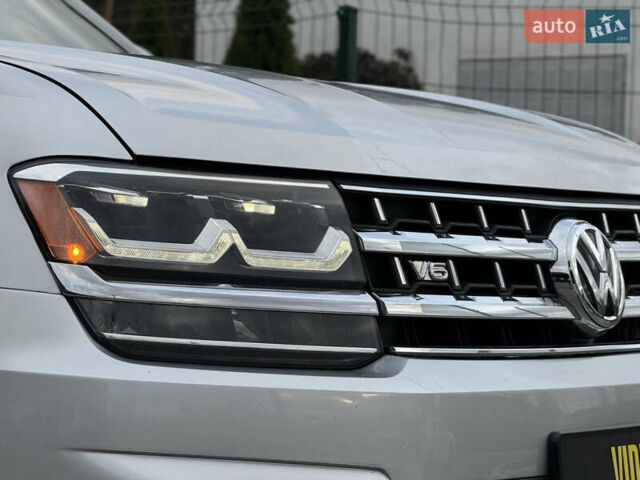 Серый Фольксваген Atlas, объемом двигателя 3.6 л и пробегом 129 тыс. км за 21900 $, фото 15 на Automoto.ua