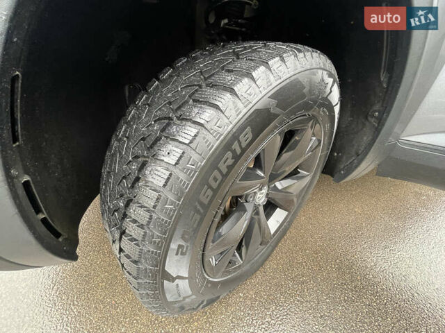 Серый Фольксваген Atlas, объемом двигателя 3.6 л и пробегом 74 тыс. км за 18999 $, фото 57 на Automoto.ua