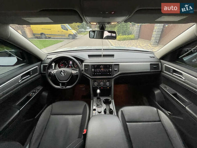 Серый Фольксваген Atlas, объемом двигателя 3.6 л и пробегом 87 тыс. км за 22900 $, фото 38 на Automoto.ua