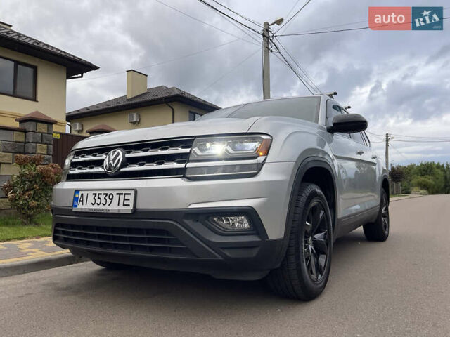Серый Фольксваген Atlas, объемом двигателя 3.6 л и пробегом 87 тыс. км за 22900 $, фото 4 на Automoto.ua