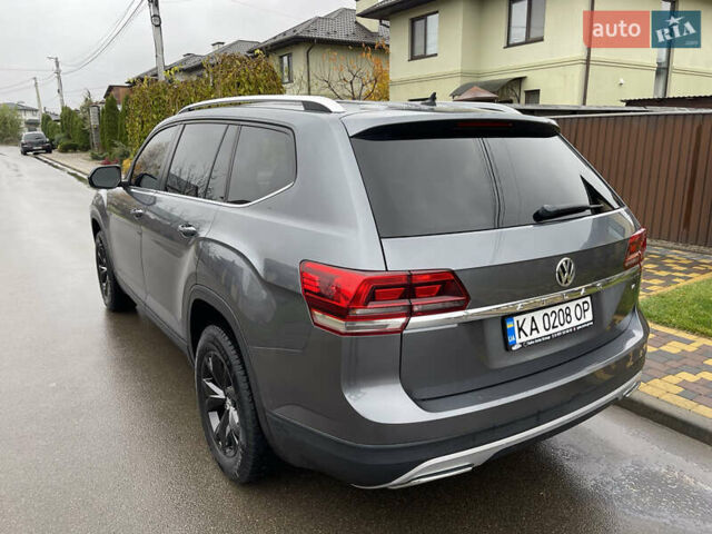 Серый Фольксваген Atlas, объемом двигателя 3.6 л и пробегом 74 тыс. км за 18999 $, фото 16 на Automoto.ua