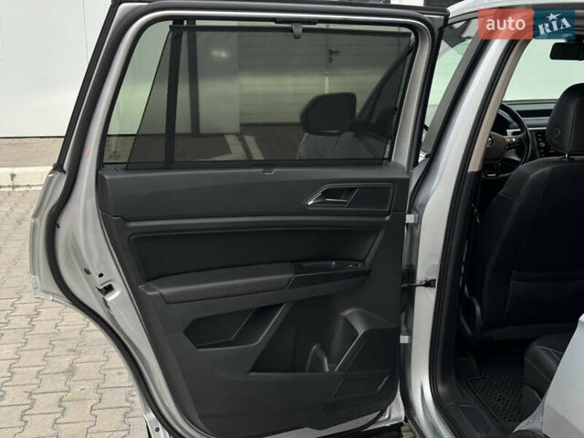 Серый Фольксваген Atlas, объемом двигателя 3.6 л и пробегом 129 тыс. км за 21900 $, фото 36 на Automoto.ua