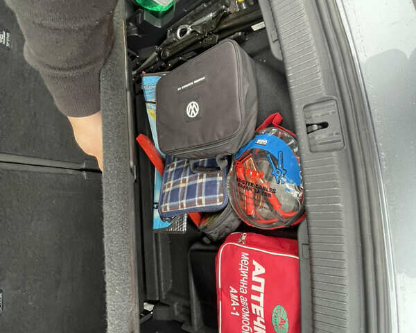 Серый Фольксваген Atlas, объемом двигателя 3.6 л и пробегом 74 тыс. км за 18999 $, фото 52 на Automoto.ua