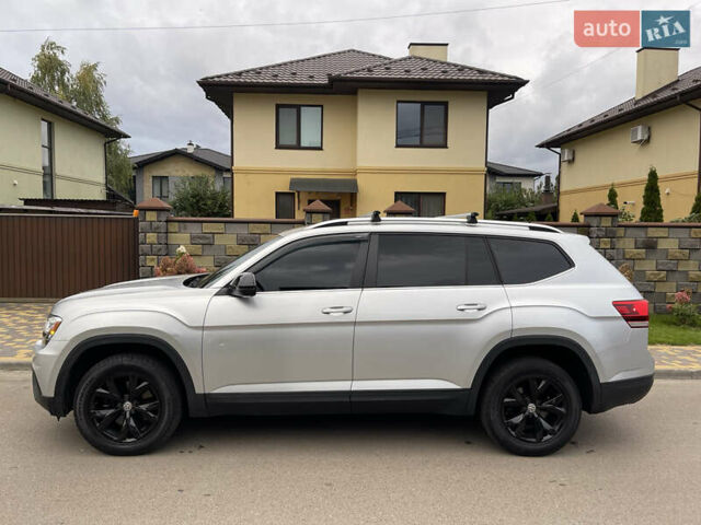 Серый Фольксваген Atlas, объемом двигателя 3.6 л и пробегом 87 тыс. км за 22900 $, фото 21 на Automoto.ua