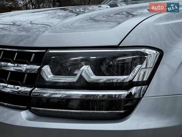 Серый Фольксваген Atlas, объемом двигателя 3.6 л и пробегом 145 тыс. км за 20500 $, фото 3 на Automoto.ua