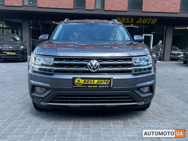 Серый Фольксваген Atlas, объемом двигателя 3.6 л и пробегом 93 тыс. км за 27500 $, фото 5 на Automoto.ua