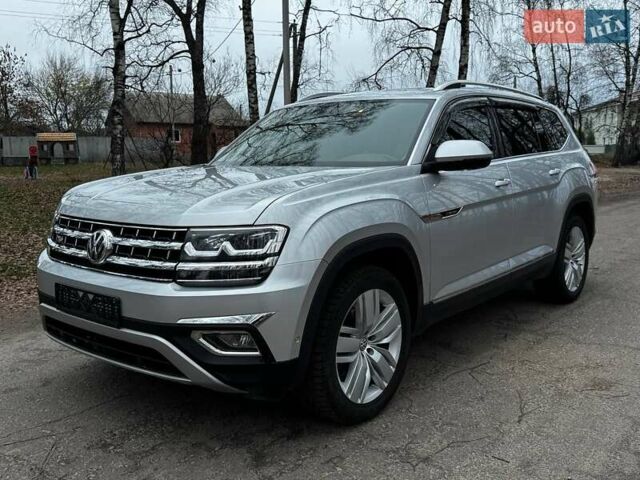 Серый Фольксваген Atlas, объемом двигателя 3.6 л и пробегом 145 тыс. км за 20500 $, фото 9 на Automoto.ua