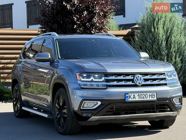 Сірий Фольксваген Atlas, об'ємом двигуна 3.6 л та пробігом 73 тис. км за 28700 $, фото 13 на Automoto.ua