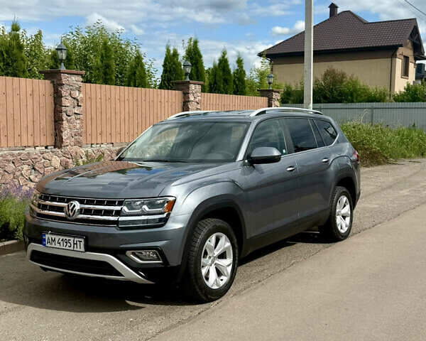 Сірий Фольксваген Atlas, об'ємом двигуна 3.6 л та пробігом 106 тис. км за 23000 $, фото 6 на Automoto.ua