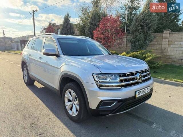 Серый Фольксваген Atlas, объемом двигателя 1.98 л и пробегом 132 тыс. км за 18100 $, фото 2 на Automoto.ua
