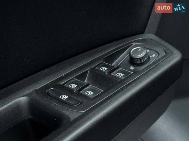 Серый Фольксваген Atlas, объемом двигателя 3.6 л и пробегом 145 тыс. км за 20500 $, фото 30 на Automoto.ua