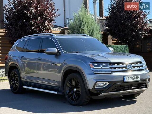 Сірий Фольксваген Atlas, об'ємом двигуна 3.6 л та пробігом 73 тис. км за 28700 $, фото 18 на Automoto.ua