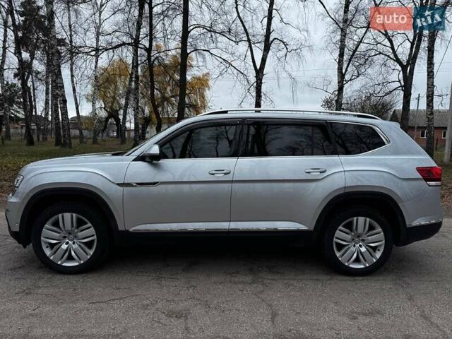 Серый Фольксваген Atlas, объемом двигателя 3.6 л и пробегом 145 тыс. км за 20500 $, фото 21 на Automoto.ua
