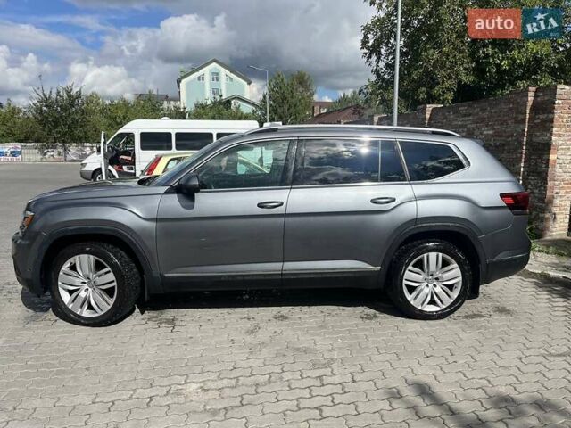 Сірий Фольксваген Atlas, об'ємом двигуна 3.6 л та пробігом 143 тис. км за 22500 $, фото 12 на Automoto.ua