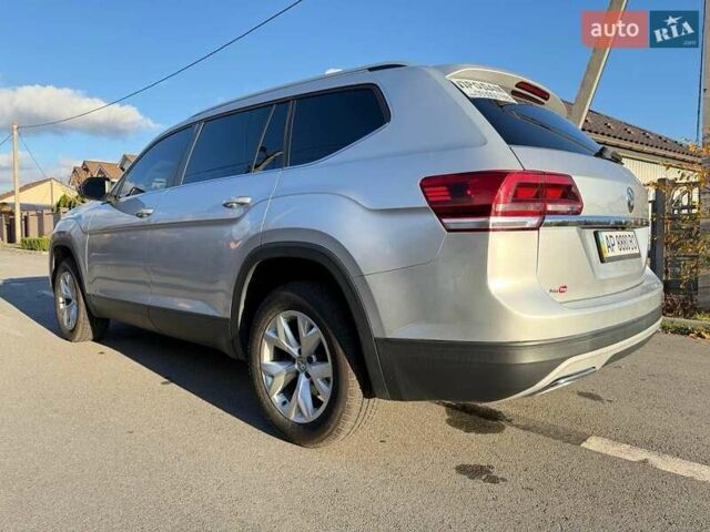 Серый Фольксваген Atlas, объемом двигателя 1.98 л и пробегом 132 тыс. км за 18100 $, фото 6 на Automoto.ua