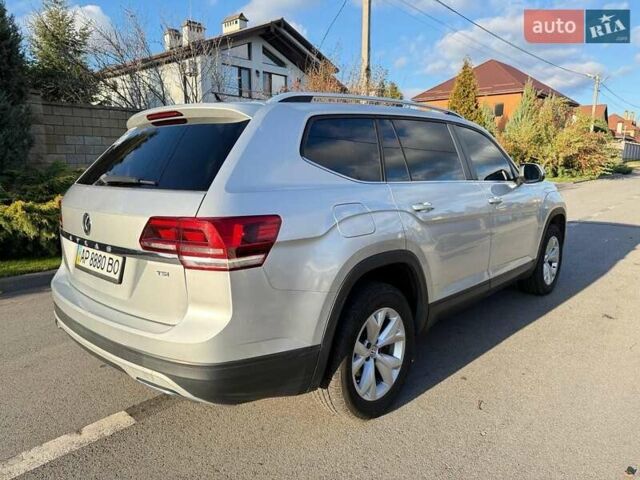 Серый Фольксваген Atlas, объемом двигателя 1.98 л и пробегом 132 тыс. км за 18100 $, фото 5 на Automoto.ua