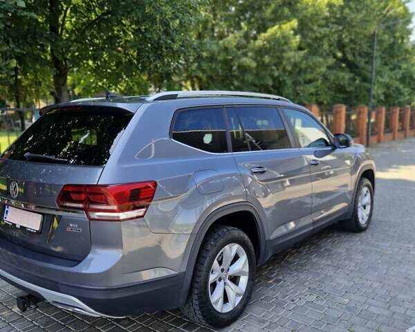 Серый Фольксваген Atlas, объемом двигателя 0 л и пробегом 123 тыс. км за 17700 $, фото 9 на Automoto.ua