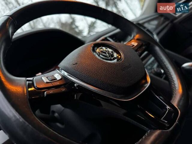 Серый Фольксваген Atlas, объемом двигателя 3.6 л и пробегом 145 тыс. км за 20500 $, фото 34 на Automoto.ua