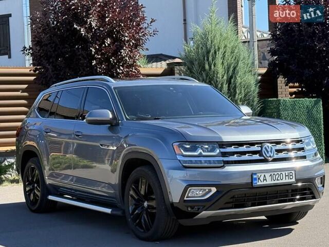 Сірий Фольксваген Atlas, об'ємом двигуна 3.6 л та пробігом 73 тис. км за 28700 $, фото 16 на Automoto.ua