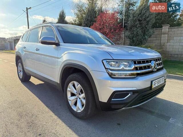 Серый Фольксваген Atlas, объемом двигателя 1.98 л и пробегом 132 тыс. км за 18100 $, фото 1 на Automoto.ua