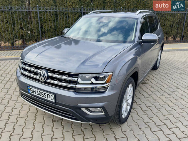 Серый Фольксваген Atlas, объемом двигателя 3.6 л и пробегом 77 тыс. км за 25800 $, фото 6 на Automoto.ua