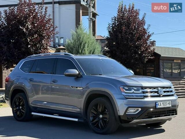 Сірий Фольксваген Atlas, об'ємом двигуна 3.6 л та пробігом 73 тис. км за 28700 $, фото 20 на Automoto.ua
