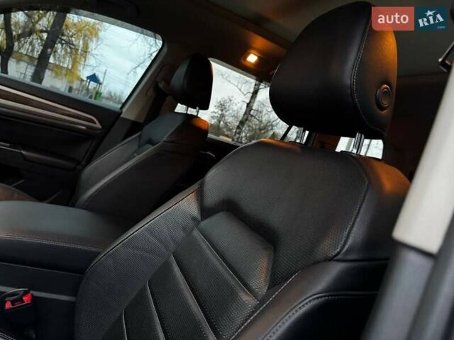 Серый Фольксваген Atlas, объемом двигателя 3.6 л и пробегом 145 тыс. км за 20500 $, фото 33 на Automoto.ua