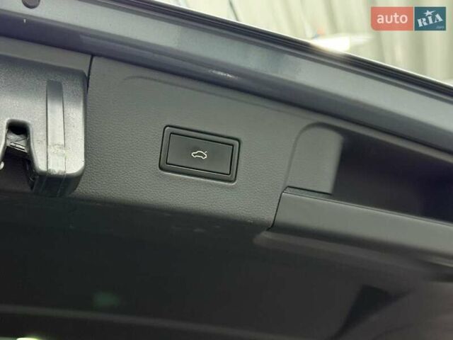 Серый Фольксваген Atlas, объемом двигателя 3.6 л и пробегом 59 тыс. км за 25700 $, фото 40 на Automoto.ua