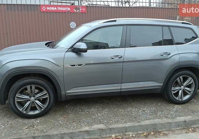 Серый Фольксваген Atlas, объемом двигателя 3.6 л и пробегом 47 тыс. км за 22500 $, фото 4 на Automoto.ua