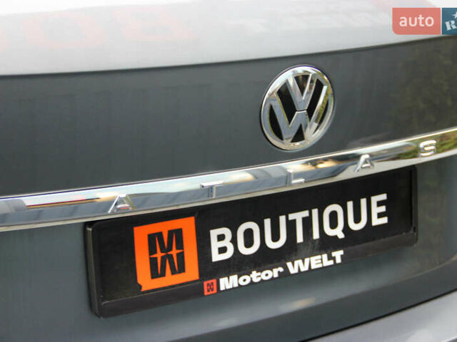 Серый Фольксваген Atlas, объемом двигателя 2 л и пробегом 128 тыс. км за 18500 $, фото 45 на Automoto.ua