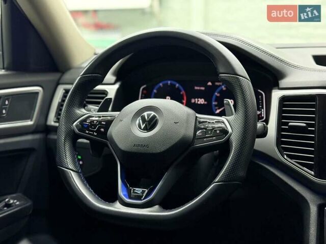 Серый Фольксваген Atlas, объемом двигателя 3.6 л и пробегом 59 тыс. км за 25700 $, фото 20 на Automoto.ua