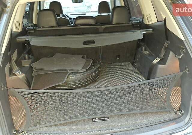 Серый Фольксваген Atlas, объемом двигателя 3.6 л и пробегом 47 тыс. км за 22500 $, фото 6 на Automoto.ua