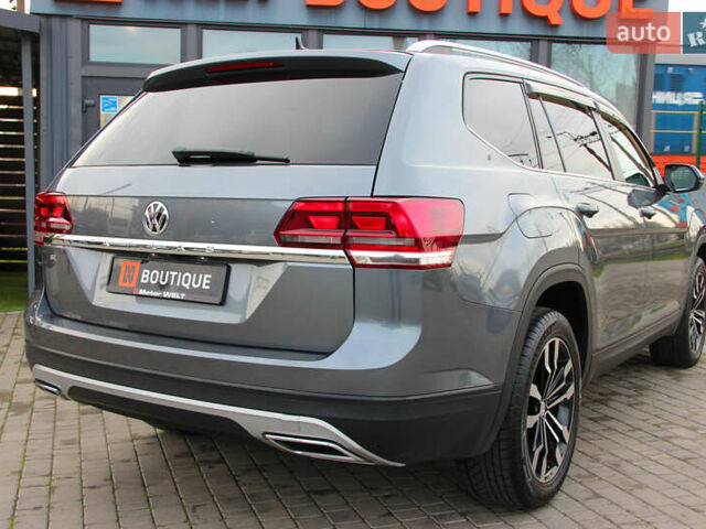 Серый Фольксваген Atlas, объемом двигателя 2 л и пробегом 128 тыс. км за 18500 $, фото 9 на Automoto.ua