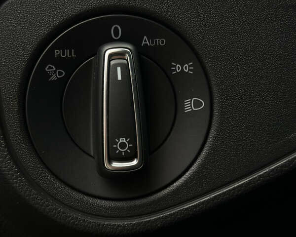 Серый Фольксваген Atlas, объемом двигателя 1.98 л и пробегом 36 тыс. км за 25900 $, фото 28 на Automoto.ua