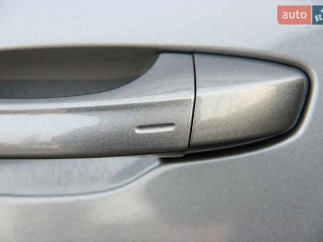 Серый Фольксваген Atlas, объемом двигателя 2 л и пробегом 128 тыс. км за 18500 $, фото 18 на Automoto.ua