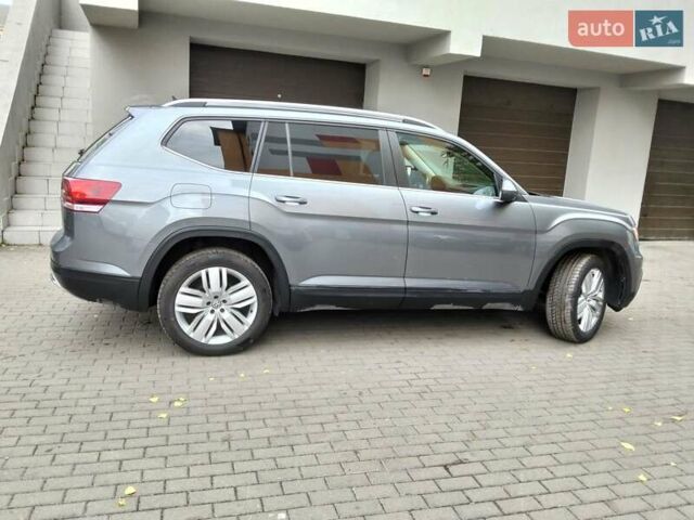 Серый Фольксваген Atlas, объемом двигателя 2 л и пробегом 87 тыс. км за 21400 $, фото 5 на Automoto.ua
