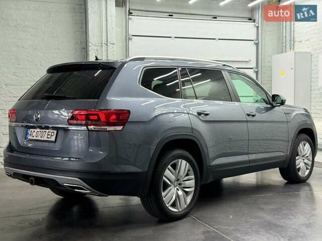 Серый Фольксваген Atlas, объемом двигателя 3.6 л и пробегом 59 тыс. км за 25700 $, фото 6 на Automoto.ua