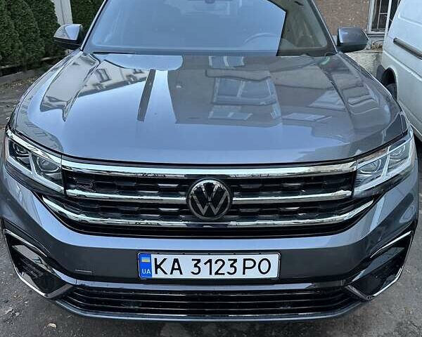 Серый Фольксваген Atlas, объемом двигателя 1.98 л и пробегом 95 тыс. км за 25300 $, фото 6 на Automoto.ua