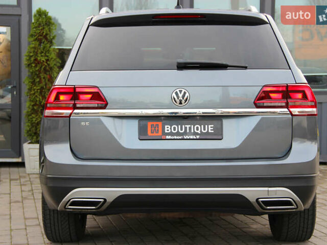 Серый Фольксваген Atlas, объемом двигателя 2 л и пробегом 128 тыс. км за 18500 $, фото 10 на Automoto.ua